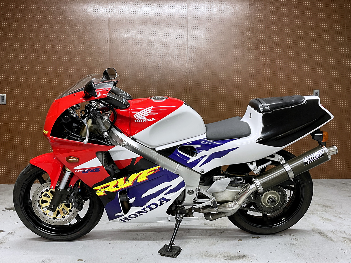 Honda rvf400 nc 35
